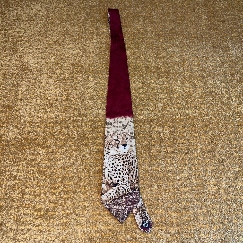 Vintage 1996 The Greenwich Workshop Endangered Species "Alert" 100% Silk Tie